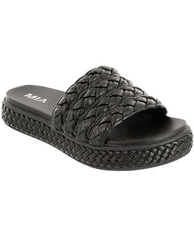 MIA Bri Platform Sandal - Black