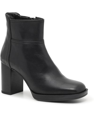 Coach and Four Claudia Bootie - Black