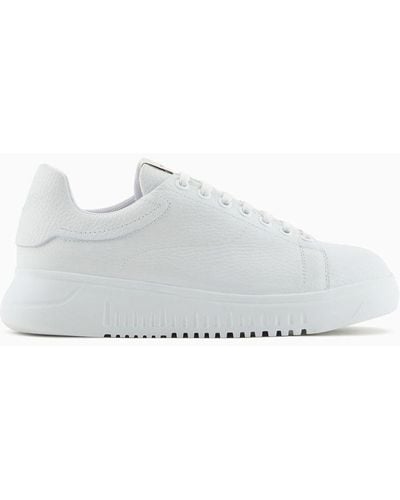 Emporio Armani Sneakers En Cuir Martelé - Blanc