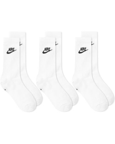 Nike Everyday Essential Sock - White