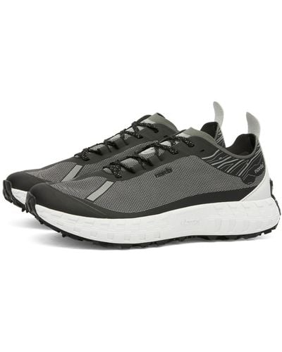 Norda 001 Sneakers - Black