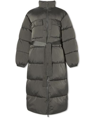 GOOD AMERICAN Long Line Belted Puffer Jacket - Grey