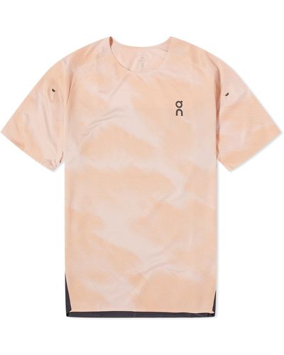 On Shoes Lumos Performance T-Shirt - Pink