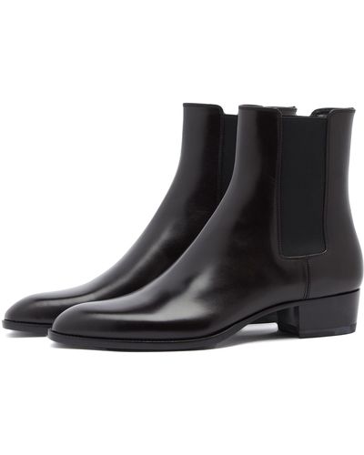 Saint Laurent Wyatt 40 Chelsea Boot - Black