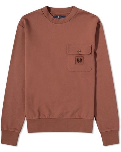 Fred Perry Badge Crew Sweat - Brown