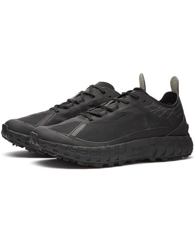 Norda The 001 Trainers - Black