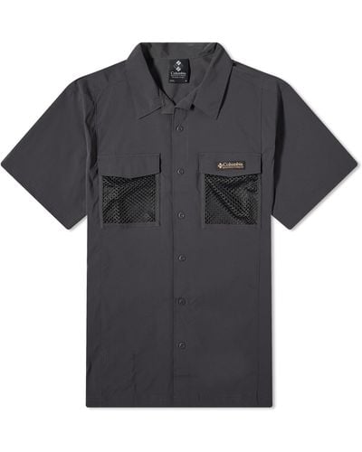 Columbia Painted Peak Short Sleeve Shirt - Black