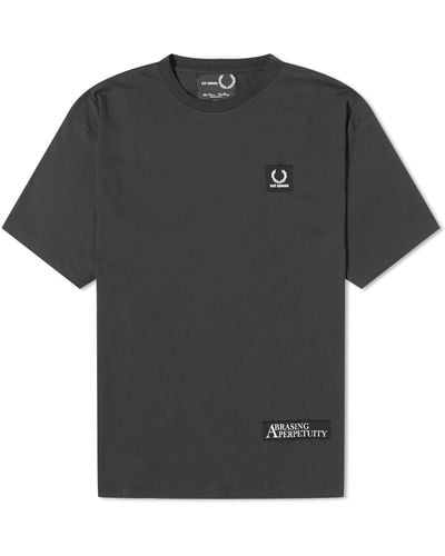 Fred Perry X Raf Simons Printed Patch Relaxed T-Shirt - Black