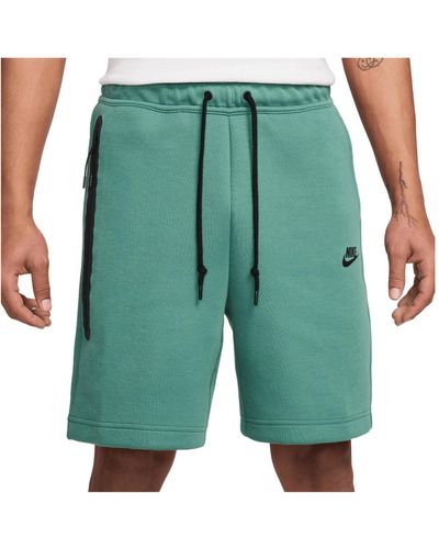 Nike Lifestyle - Textilien - Hosen kurz Tech Fleece Short - Grün