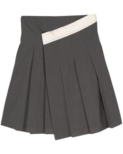 Low Classic Pleated Mini Skirt - Black