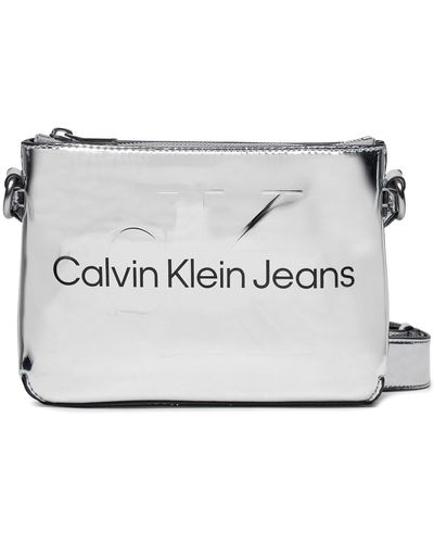 Calvin Klein Handtasche sculpted camera pouch21 mono s k60k611862 silver 0im - Mettallic
