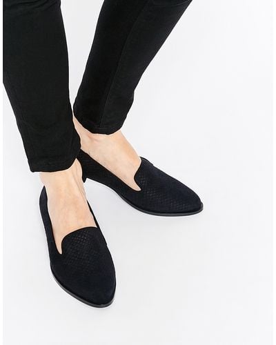 Faith Alpine Black Embossed Flat Shoes - Black