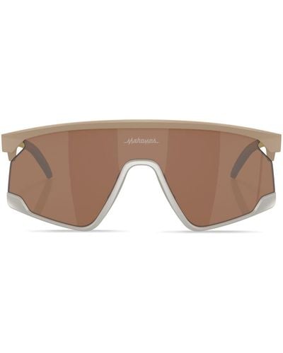 Oakley Gafas de sol con montura oversize y logo - Marrón