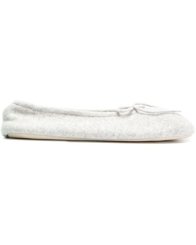 N.Peal Cashmere Bow Tie Slippers - White