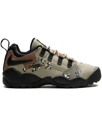 Nike X Supreme SB Darwin Low Khaki Sneakers - Schwarz