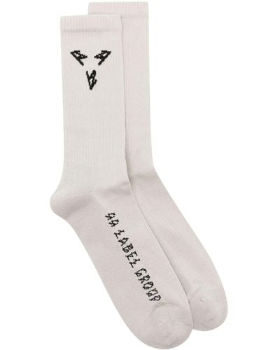 44 Label Group Gerippte Socken mit Intarsien-Logo - Weiß