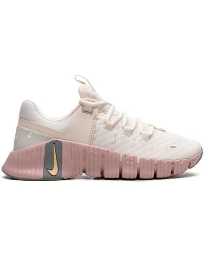 Nike Free Metcon 5 Pale Ivory Sneakers - Pink