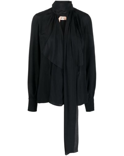 N°21 Blusa drapeada con detalle de pañuelo - Negro