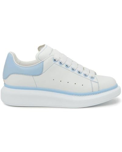 Alexander McQueen Oversized Sneakers With Powder Details - Blue