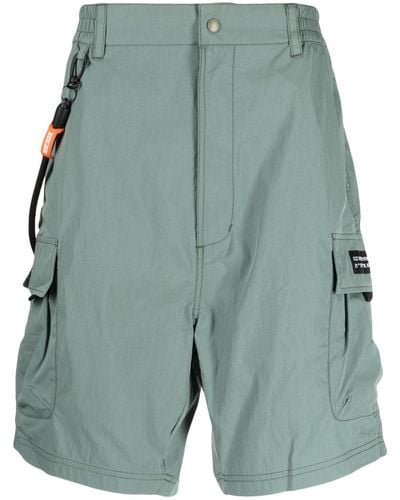 Izzue Sport-Shorts mit aufgesetzten Taschen - Grün