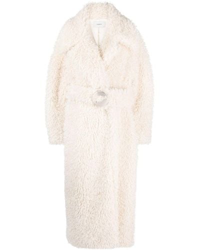 Coperni Manteau en peau lainée artificielle à taille ceinturée - Blanc