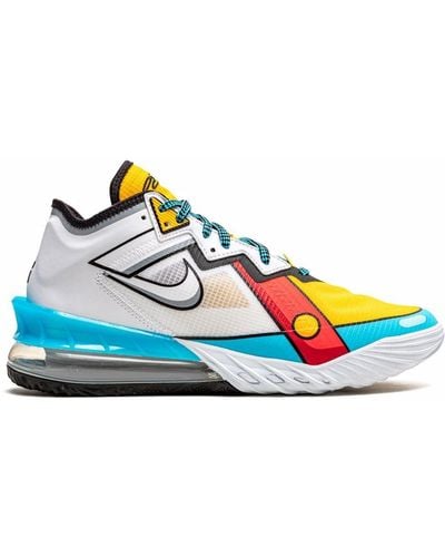 Nike Lebron Xviii Low "stewie Griffin" Sneakers - White