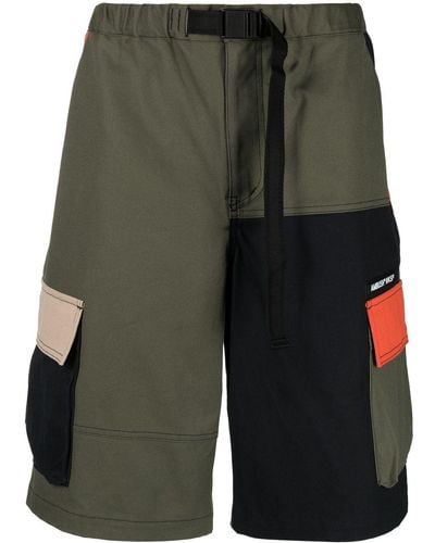 Ambush Cargo-Shorts in Colour-Block-Optik - Grün