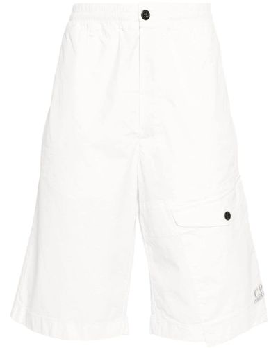 C.P. Company Cargo-Shorts mit Logo-Stickerei - Weiß