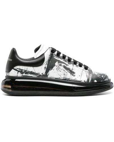 Alexander McQueen Sneakers Met Abstracte Print - Zwart