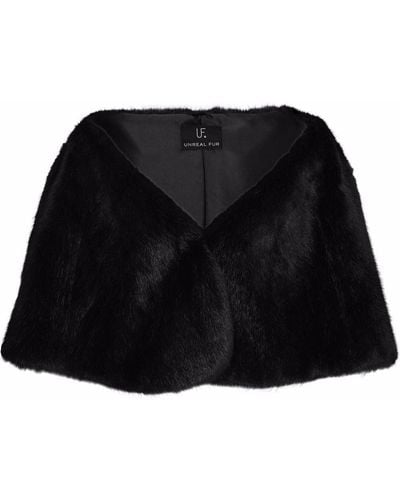 Unreal Fur Capa Yasmine corta con diseño cruzado - Negro