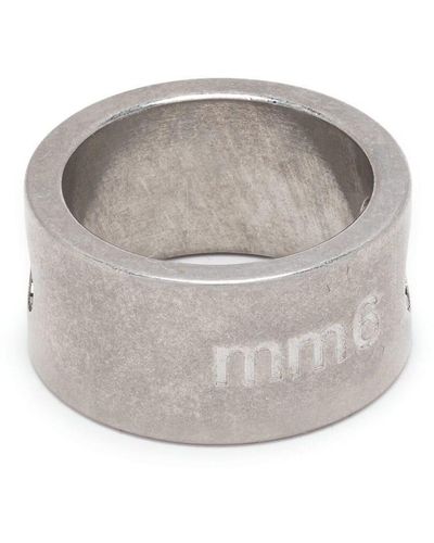 MM6 by Maison Martin Margiela Ring Met Gegraveerd Gat - Grijs