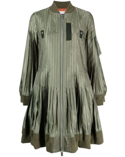 Sacai Manteau plissé à design asymétrique - Vert