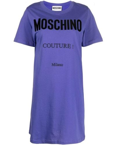 Moschino Vestido estilo camiseta con logo estampado - Morado