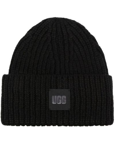 UGG Logo-patch Ribbed-knit Beanie - Black