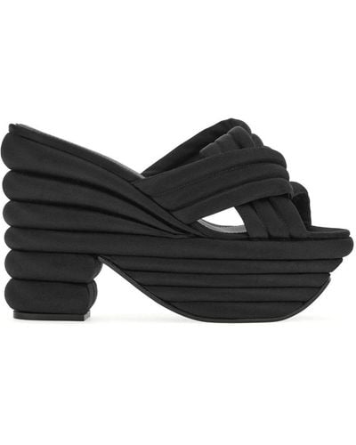 Ferragamo Gewatteerde Sandalen - Zwart