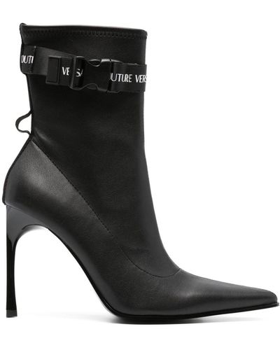 Versace Jeans Couture Stiefeletten mit Logo-Riemen 105mm - Schwarz