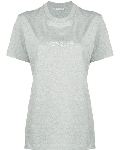 Moncler T-shirt Met Logo - Grijs