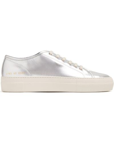 Common Projects Tournament Low Sneakers aus Metallic-Leder - Weiß