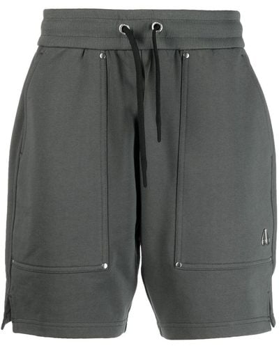 Moose Knuckles Pantalones cortos de deporte con placa del logo - Gris
