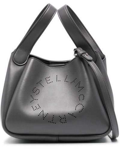 Stella McCartney Umhängetasche mit perforiertem Logo - Grau