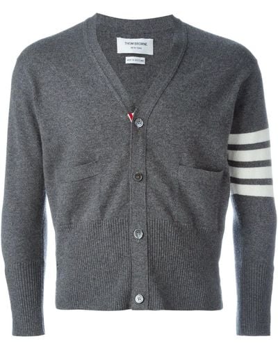 Thom Browne Short V-Neck Cardigan With 4-Bar Stripe In Medium Grey Cashmere - Grigio