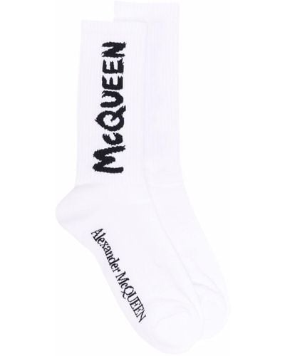 Alexander McQueen Calcetines con logo en intarsia - Blanco