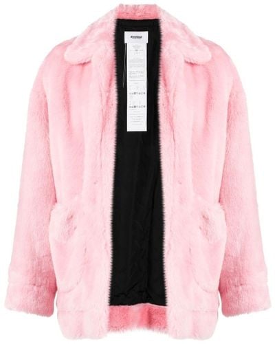 Doublet Jacke aus Faux Fur mit Hasenmotiv - Pink