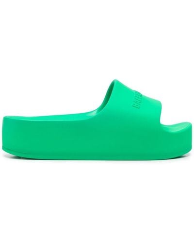 Balenciaga Sandali slides Chunky con logo goffrato - Verde
