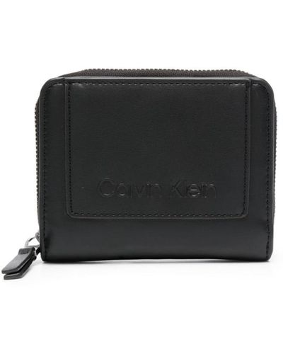 Calvin Klein Logo-embossed Leather Wallet - Black