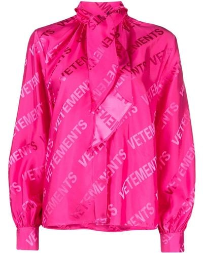 Vetements Chemise nouée à logo en jacquard - Rose