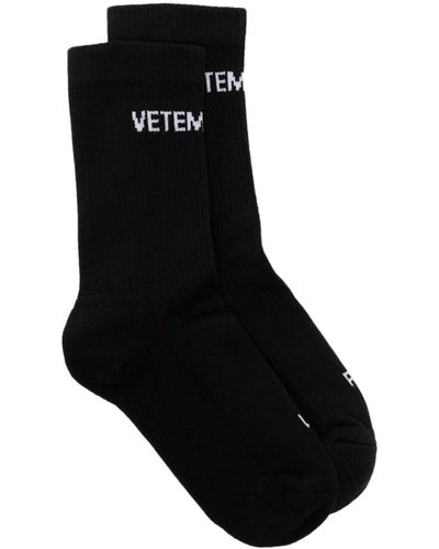 Vetements Gerippte Socken mit Intarsien-Logo - Schwarz