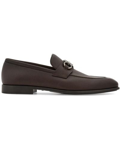 Ferragamo Gancini-plaque leather loafers - Marrón