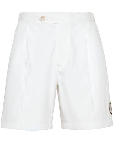 Brunello Cucinelli Klassische Shorts mit Logo-Applikation - Weiß