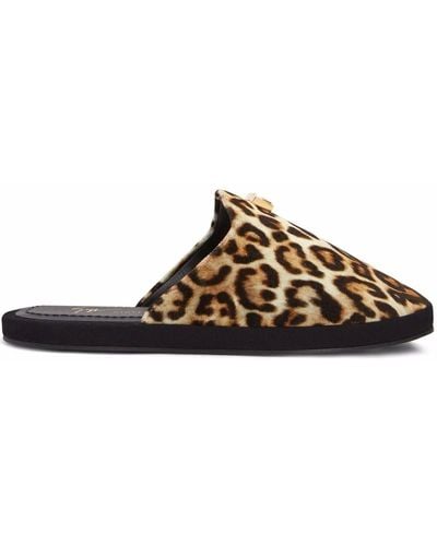 Giuseppe Zanotti Zapatos slippers Domitille con estampado de leopardo - Marrón